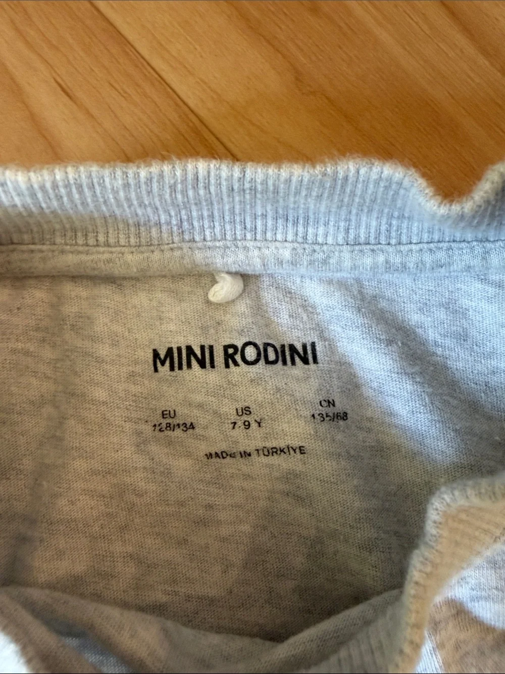 Mini Rodini Light Gray Tee with Brown Pufferfish Graphic